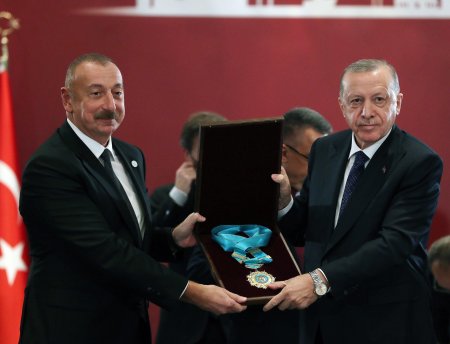 Prezidentimizin “Türk Dünyasının Ali Ordeni” ilə təltif olunması