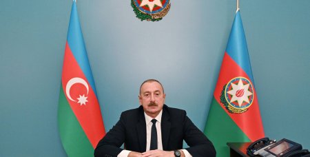 Azərbaycan  Prezidentinə yazırlar