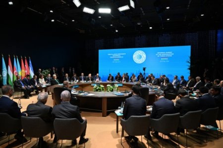 Azərbaycanın Cənubi Qafqazın lider dövləti olaraq qəbul edilməsi çox aktual nəzəri və praktiki faktor kimi diqqəti çəkir 