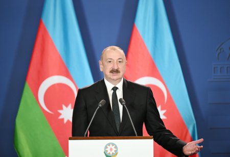 Azərbaycan və Türk dünyası: Birliyin mərkəzində bir dövlət