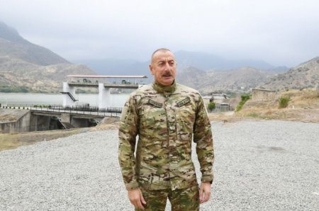 Mütəşəkkil ordu böyük tarixi xidmətlərdən biridir