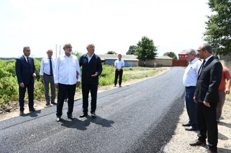 Mahmudavar kəndində şəhid Ehtiram Abbasov adına küçəyə asfalt örtüyü döşənmişdir