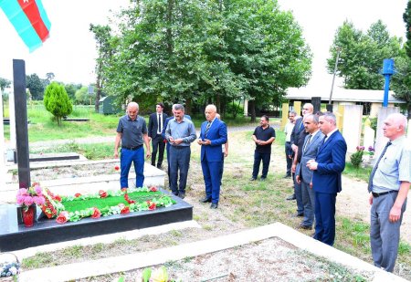 Masallının Şərəfə ərazisində şəhid məzarları rayon rəhbəri tərəfindən ziyarət olundu 09.07.2025
