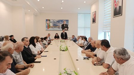 “1969-2003-cu illərdə Azərbaycanın siyasi, iqtisadi və hərbi qüdrətinin inkişafında Heydər Əliyevin rolu”  