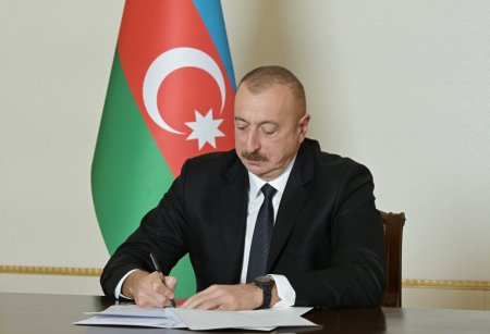 “Bakinski raboçi” qəzetinin redaksiyası” MMC və “Xalq” qəzetinin redaksiyası” MMC formalaşdırılır - FƏRMAN