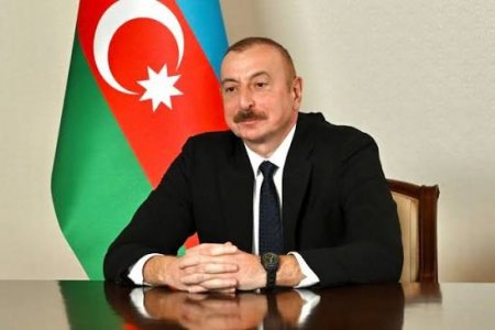 Azərbaycan Prezidentinə yazırlar