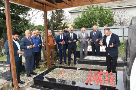Masallının Sərçuvar ərazisində şəhid məzarları rayon rəhbəri tərəfindən ziyarət olundu 17.09.2025