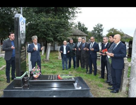 Masallının Musakücə kəndində şəhid məzarları rayon rəhbəri tərəfindən ziyarət olundu 01.10.2025