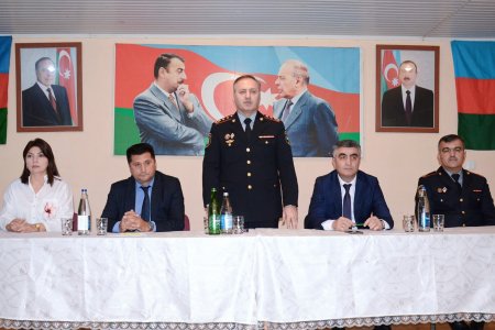 “Dəfinə” məktəb-liseyində yetkinlik yaşına çatmayanların maarifləndirilməsi