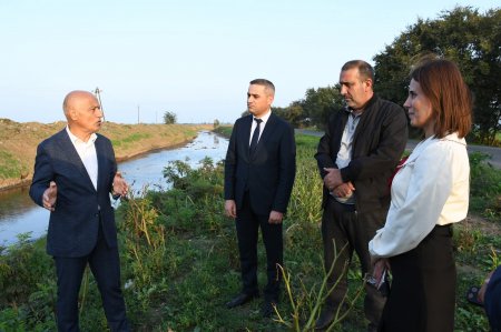 Rayon rəhbəri Boradigah çayında aparılan təmizlik işləri ilə tanış olmuşdur 08.10.2025