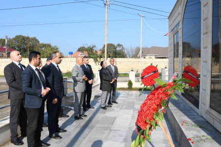 Rayon rəhbəri Lürən ərazisində şəhid məzarlarını ziyarət etdi 18.11.2025