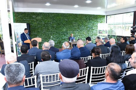 Masallıda “Sitrus, çay və çiyələk əkini ilə bağlı görülmüş işlər və qarşıda duran vəzifələr” mövzusunda zona müşavirəsi 