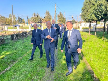 Masallıda rayon rəhbəri inzibati binanın layihəsi ilə tanış olub