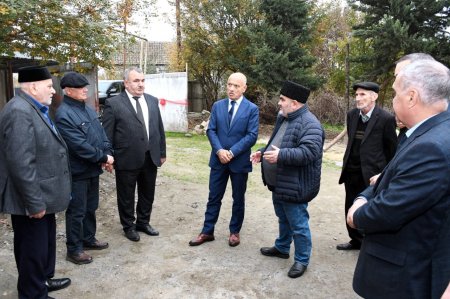 Rayon rəhbəri Masallının Köhnə Alvadı kəndində I Qarabağ müharibəsi şəhidi Zöhrab Həsənovun ailəsi üçün tikilən evə baxış keçirib