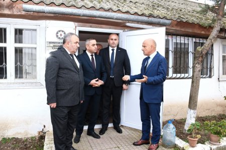 Rayon rəhbəri Köhnə Alvadı kəndində ərazi nümayəndəliyi üçün nəzərdə tutulmuş inzibati binaya baxış keçirib