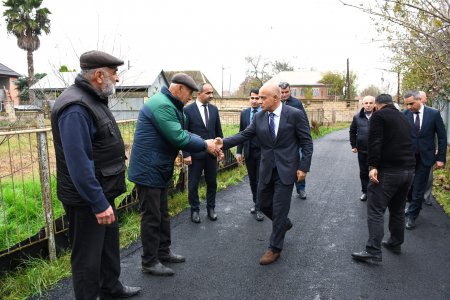 Rayon rəhbəri Göyəçöl kəndində I Qarabağ Müharibəsi şəhidi Elşad İsayevin adını daşıyan küçədə aparılan asfaltlanma işlərinə baxış keçirib