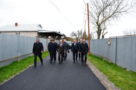 Rayon rəhbəri Xoşçobanlı kəndində Vətən Müharibəsi şəhidi Musa Mustafayevin adını daşıyan küçədə aparılan asfaltlanma işlərinə baxış keçirib