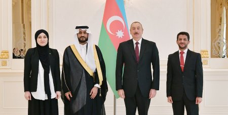Prezident İlham Əliyev Azərbaycana yeni təyin olunmuş səfirlərin etimadnaməsini qəbul edib