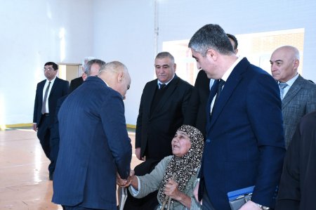 Masallı rayon rəhbəri Öncəqala ərazisində tənha yaşayan vətəndaşın qayğıları ilə yerində maraqlanıb