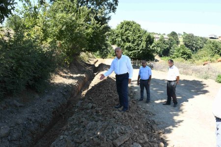 Rayon rəhbəri Hampa dağından Givəru çayına çəkilmiş kanala baxış keçirib