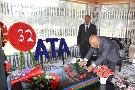 Rayon rəhbəri II Yeddioymaq ərazisində şəhid məzarlarını ziyarət etdi 05.08.2026