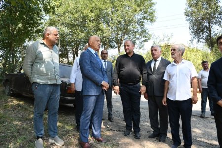 Rayon rəhbəri Tüklə ərazisində mərasim evində görülən işlərlə tanış olub