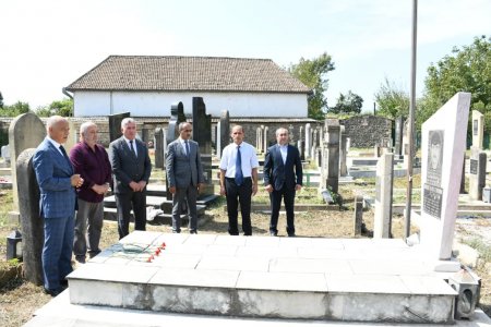 Rayon rəhbəri Lürən ərazisində şəhid məzarlarını ziyarət etdi 19.08.2026