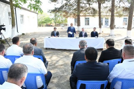 Rayon rəhbəri Qarğalıq ərazisinin Qədirli kəndində səyyar qəbul keçirib 25.08.2026