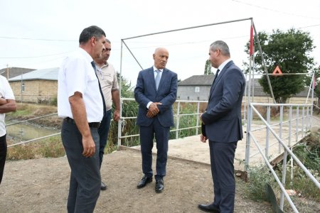 Rayon rəhbəri Boradigah qəsəbəsində kanalların təmizlənməsi işləri ilə tanış olub