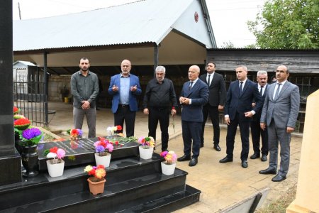 Rayon rəhbəri Masallı şəhər ərazisində şəhid məzarlarını ziyarət etdi 09.09.2026