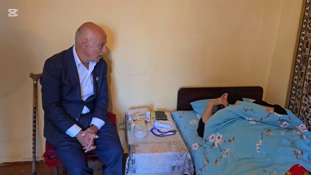 Rayon rəhbəri şəhid Ramil Zərbiyevin ailəsini ziyarət edib