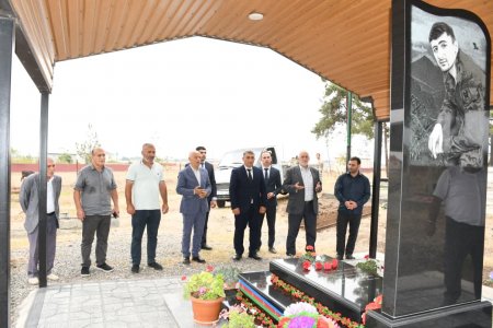 Rayon rəhbəri Ərkivan ərazisində şəhid məzarlarını ziyarət etdi 02.10.2026