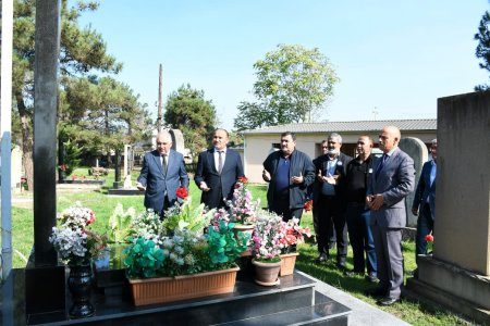 Rayon rəhbəri Həsənli ərazisində şəhid məzarlarını ziyarət etdi 14.10.2026